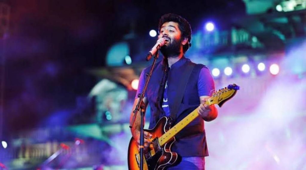 Arijit Singh Wins Over Pakistani Fans' Hearts