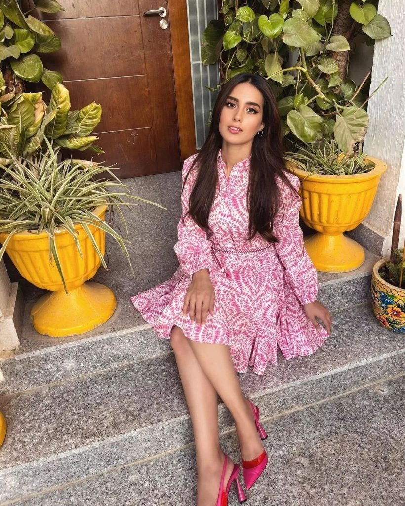 Iqra Aziz Trolled For Wearing A Summer Dress