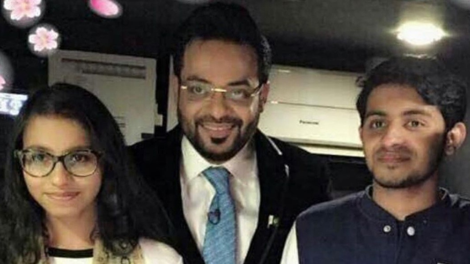 Bushra Iqbal Shares Aamir Liaquat & His Daughter's Adorable Video