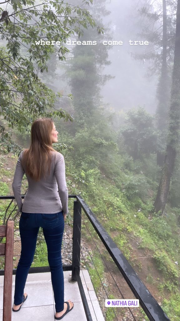 Natasha Hussain And Family Enjoying Vacations In Nathia Gali