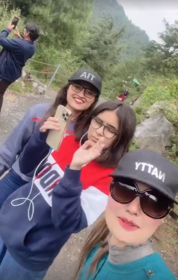 Natasha Hussain And Family Enjoying Vacations In Nathia Gali