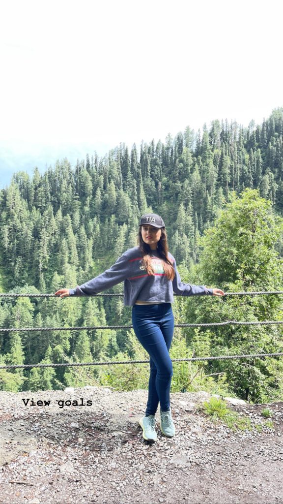 Natasha Hussain And Family Enjoying Vacations In Nathia Gali