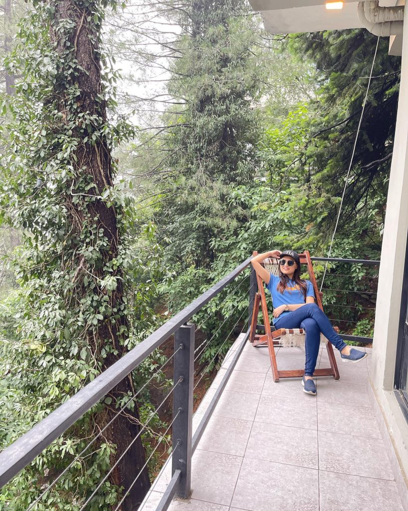 Natasha Hussain And Family Enjoying Vacations In Nathia Gali