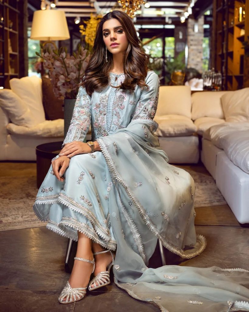 Sara Rohale Asghar's Latest Wedding Collection Featuring Sanam Saeed