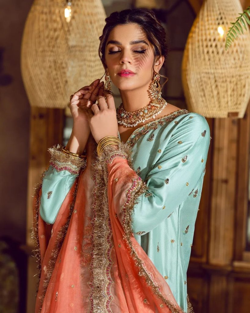 Sara Rohale Asghar's Latest Wedding Collection Featuring Sanam Saeed