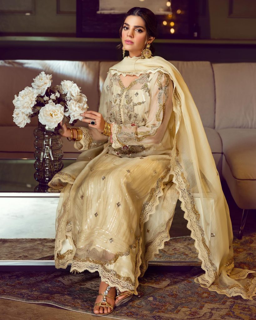 Sara Rohale Asghar's Latest Wedding Collection Featuring Sanam Saeed