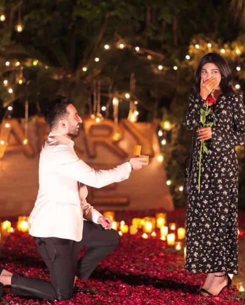 Sarah Khan’s Sister Aisha Khan’s Romantic Proposal Pictures