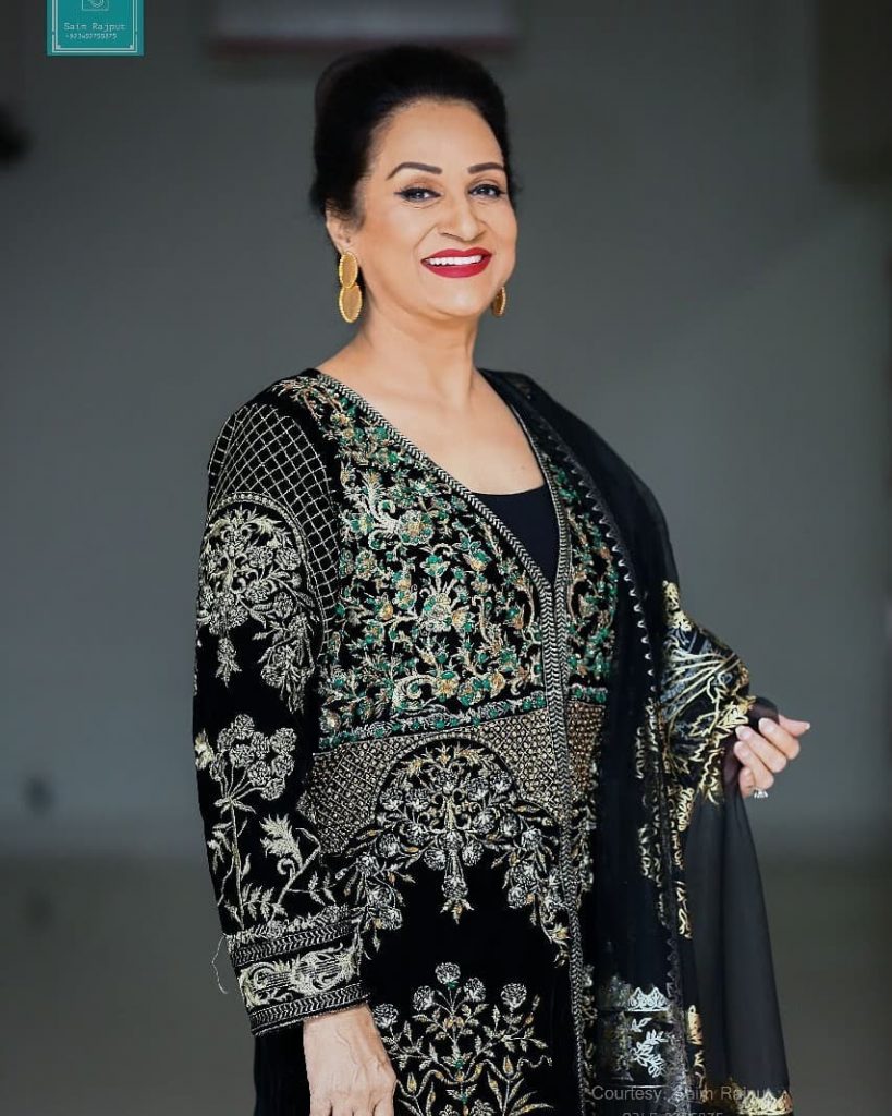 How Bushra Ansari is Related to Popular Singer Musarrat Nazir