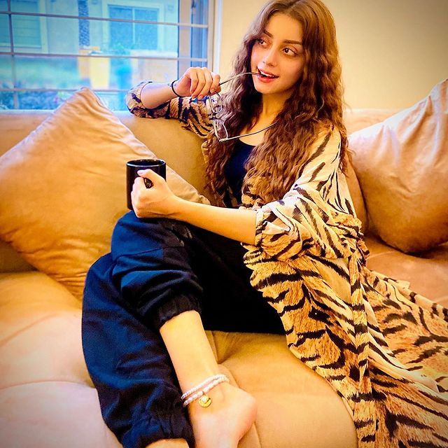 Alizeh Shah Looks Like A Real Life Doll In Latest Pictures