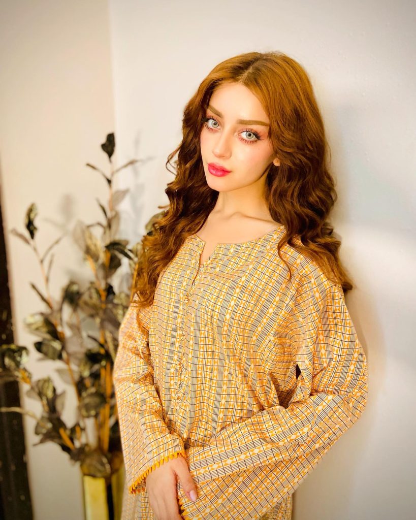 Alizeh Shah Looks Like A Real Life Doll In Latest Pictures