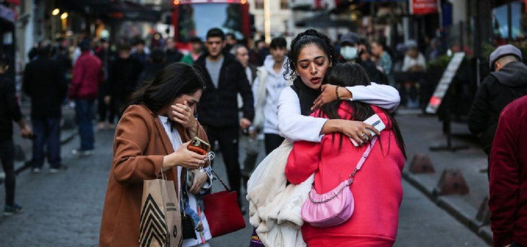 blast-in-taksim-square:-six-killed-and-53-injured-in-istanbul-blast