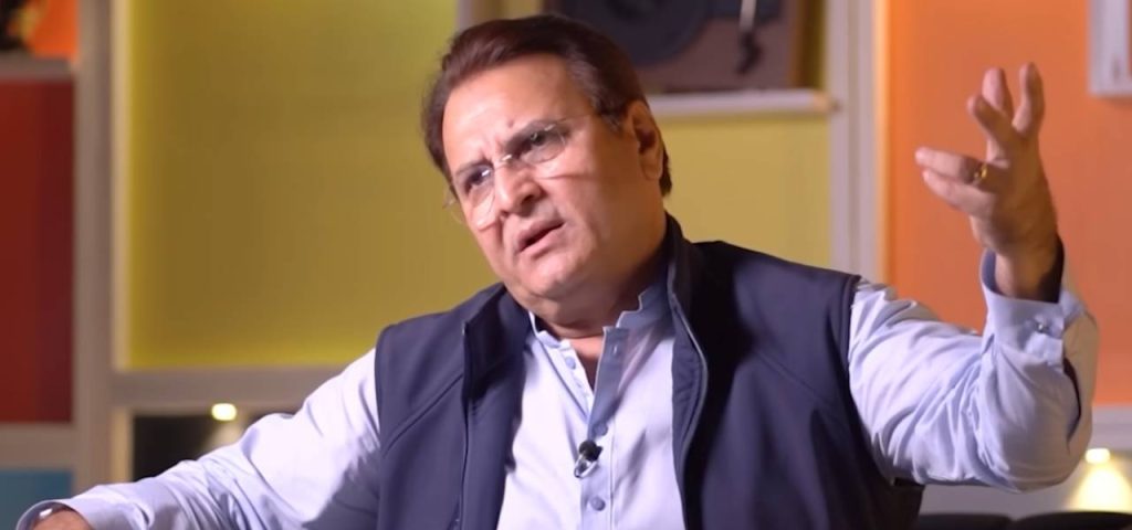 ‘kuch-khawateen-aise-kapre-pehnti-hai-jo-munasib-nahi,’-behroze-sabzwari-talks-about-women’s-clothes