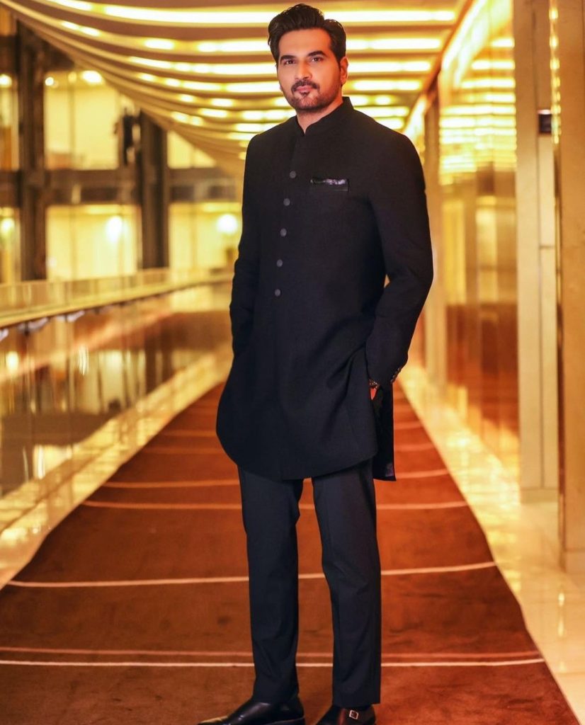 Humayun Saeed In Saudi Arabia for Umrah - Pictures