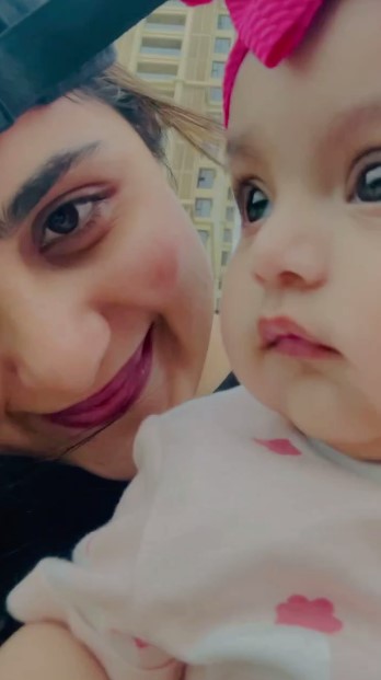 Sohai Ali Abro Shares Beautiful Pictures Of Her Baby Girl