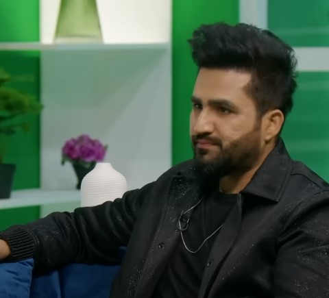 Falak Shabir Shares How Atif Aslam Helped His Business