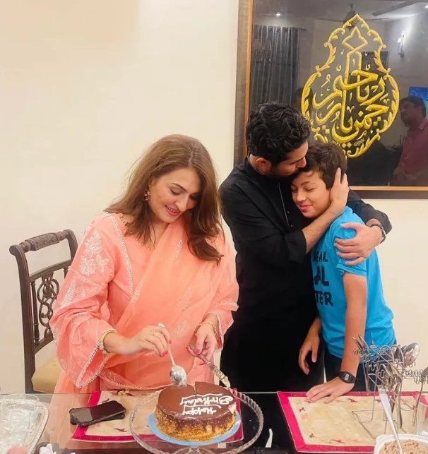Iqrar ul Hassan And Wife Qurutulain Celebrate 17th Wedding Anniversary