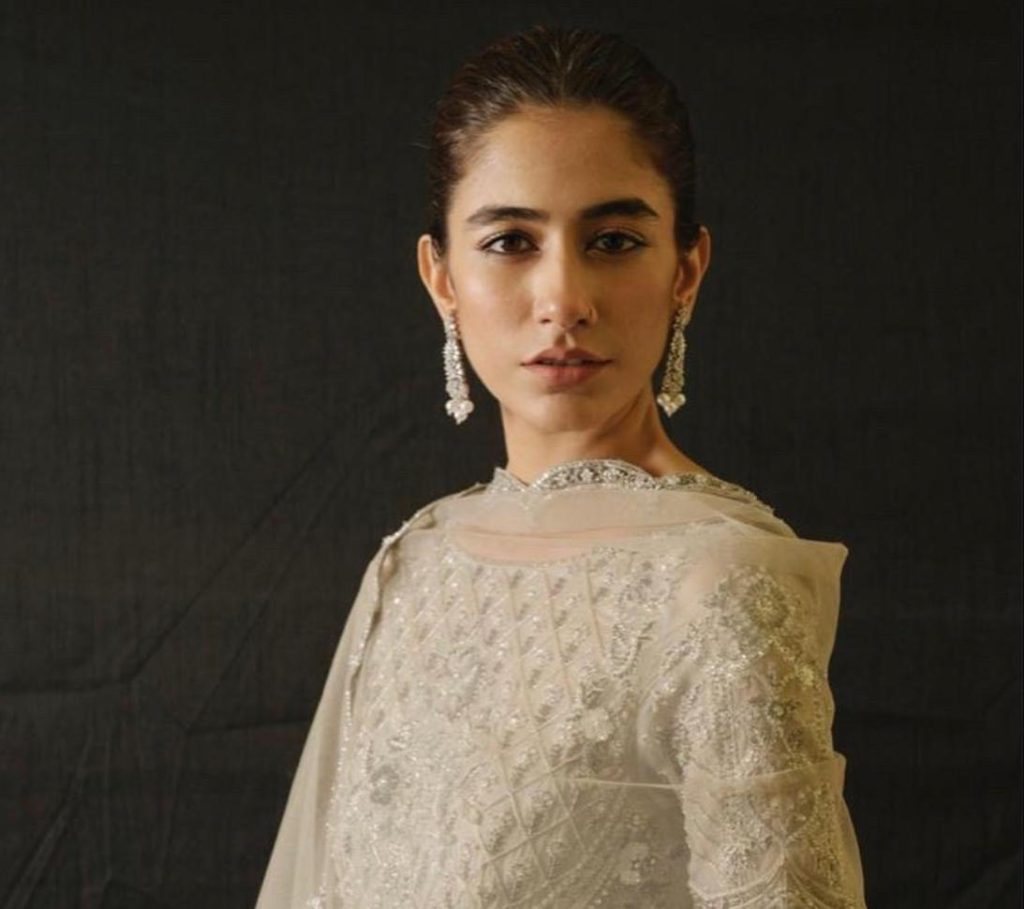 Would Asim Azhar Cast Hania Aamir in His Music Video