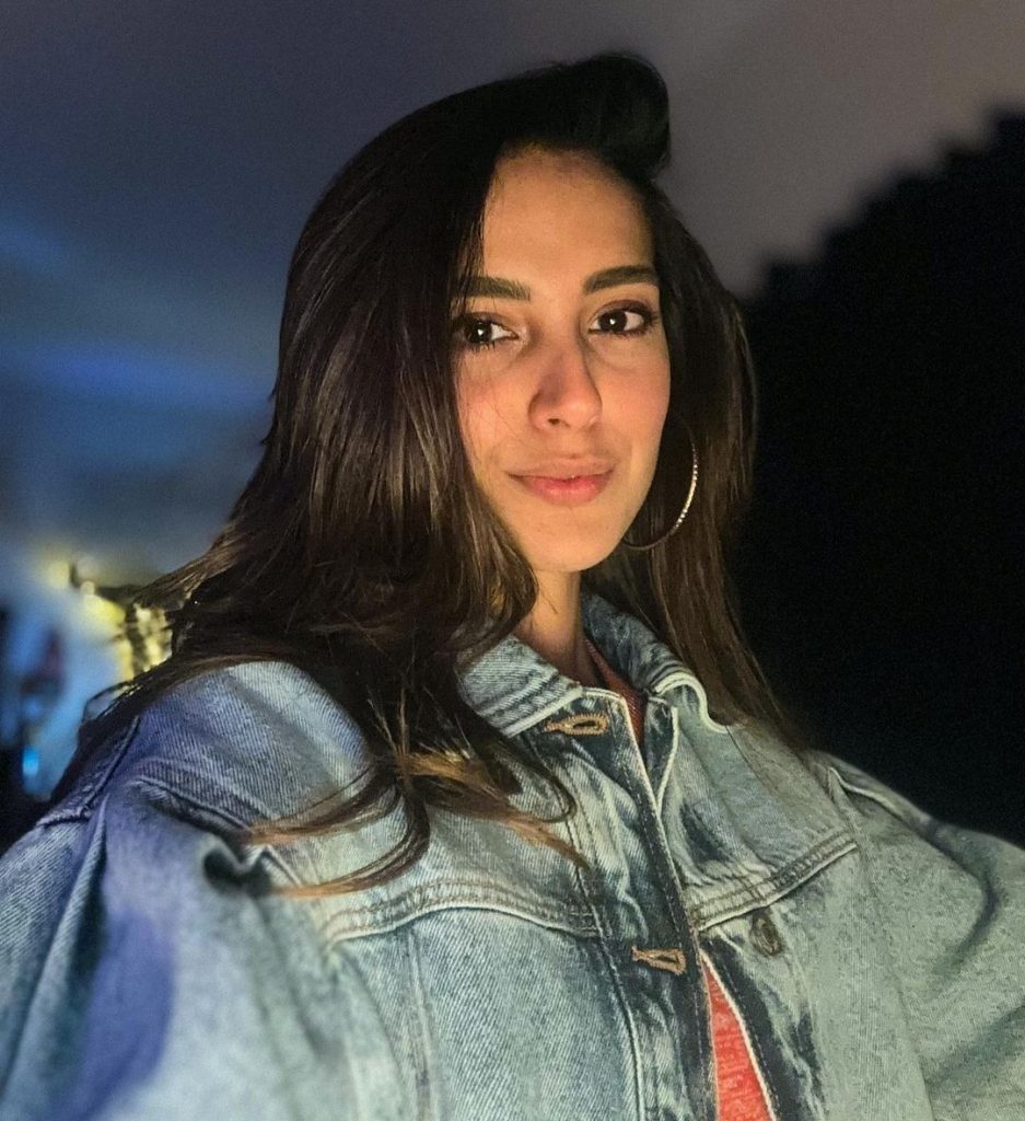 Iqra Aziz Shares Unseen Pictures with Son & Husband