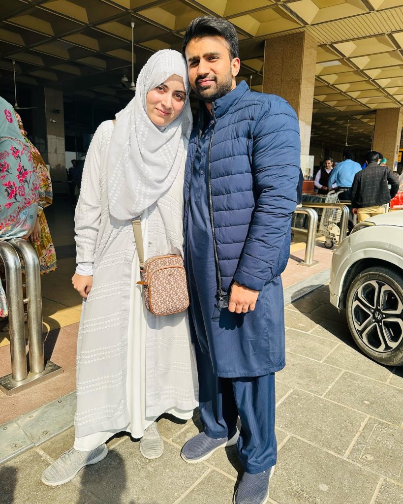 Shagufta Ejaz Daughter Umrah Pictures With Husband