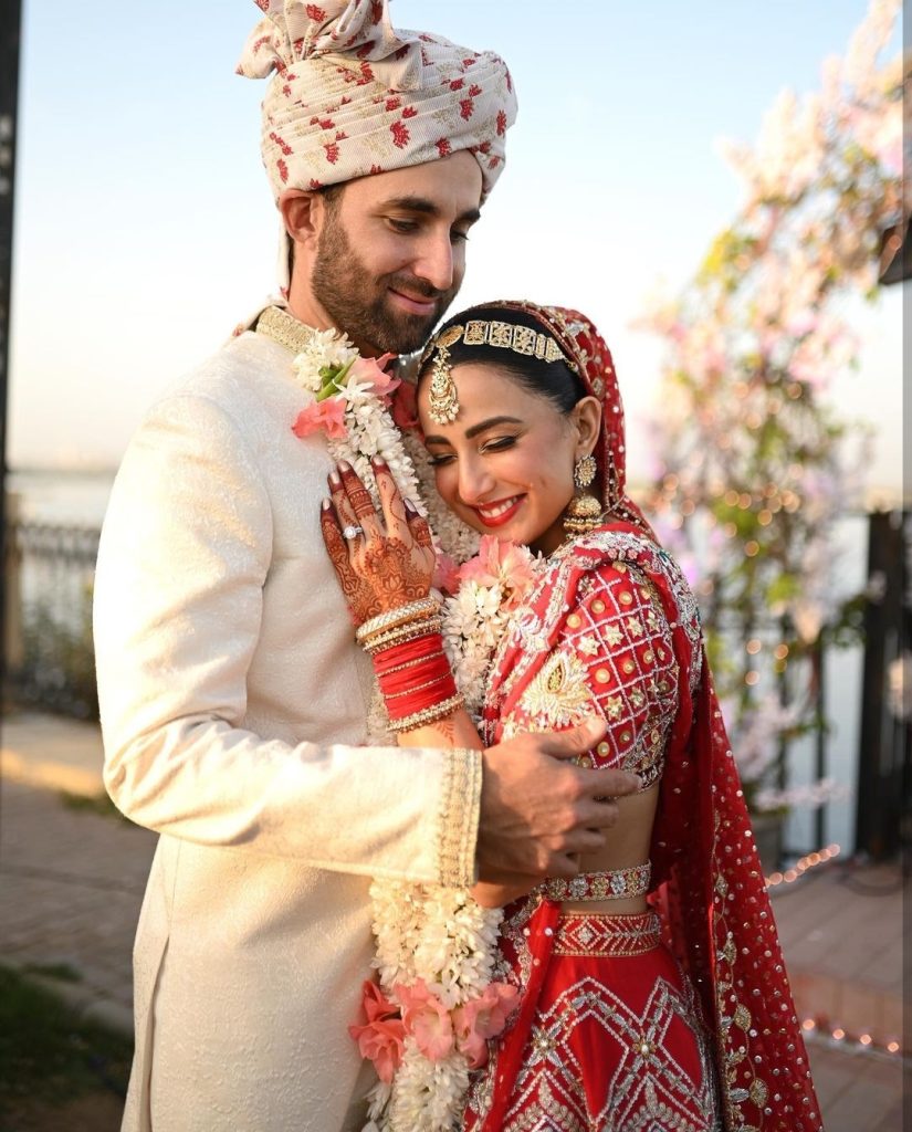 Ushna Shah & Hamza Amin HD Photoshoot From Wedding Day