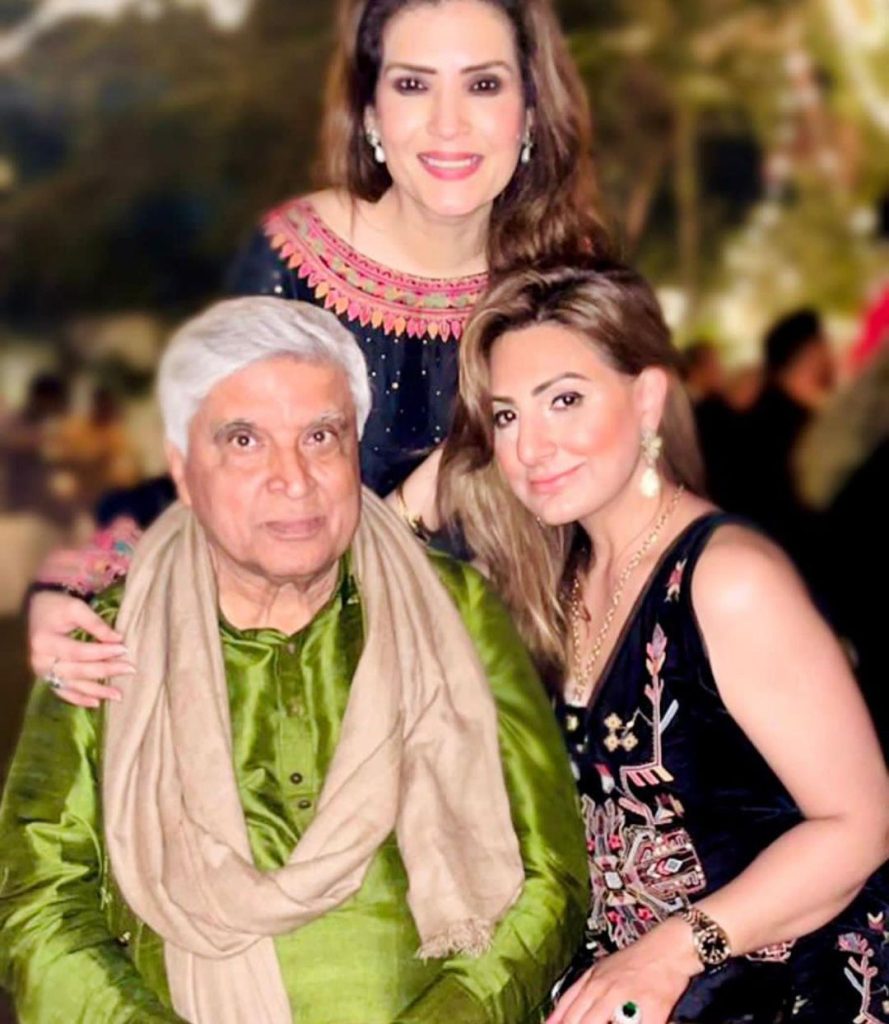 Candid Pictures And Videos Of Javed Akhtar With Pakistani Celebrities