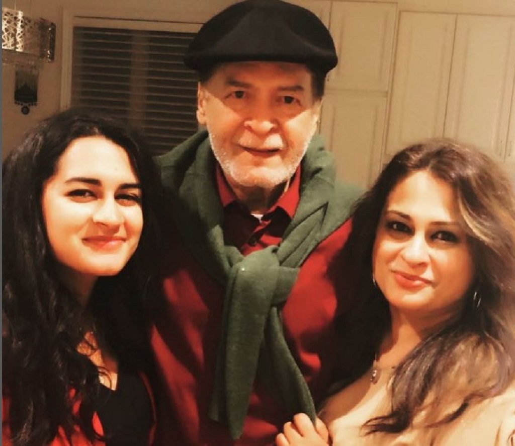 Unseen Family Pictures of Qavi Khan