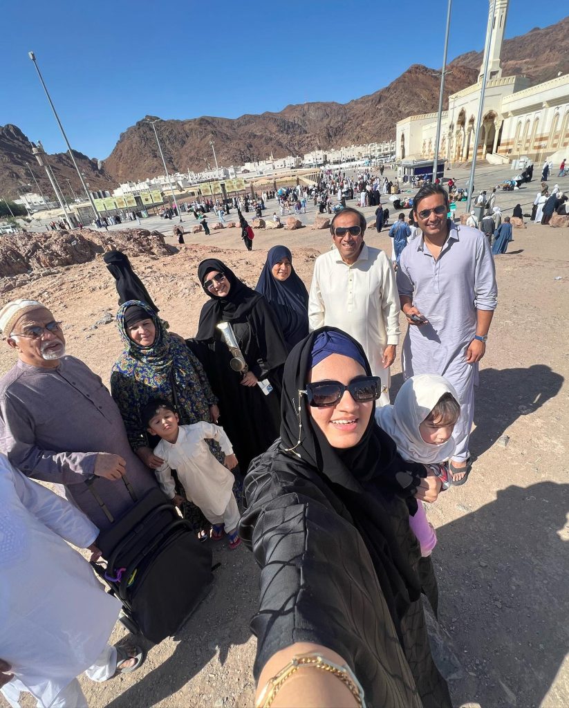 Sania Mirza Pictures From Madina With Family