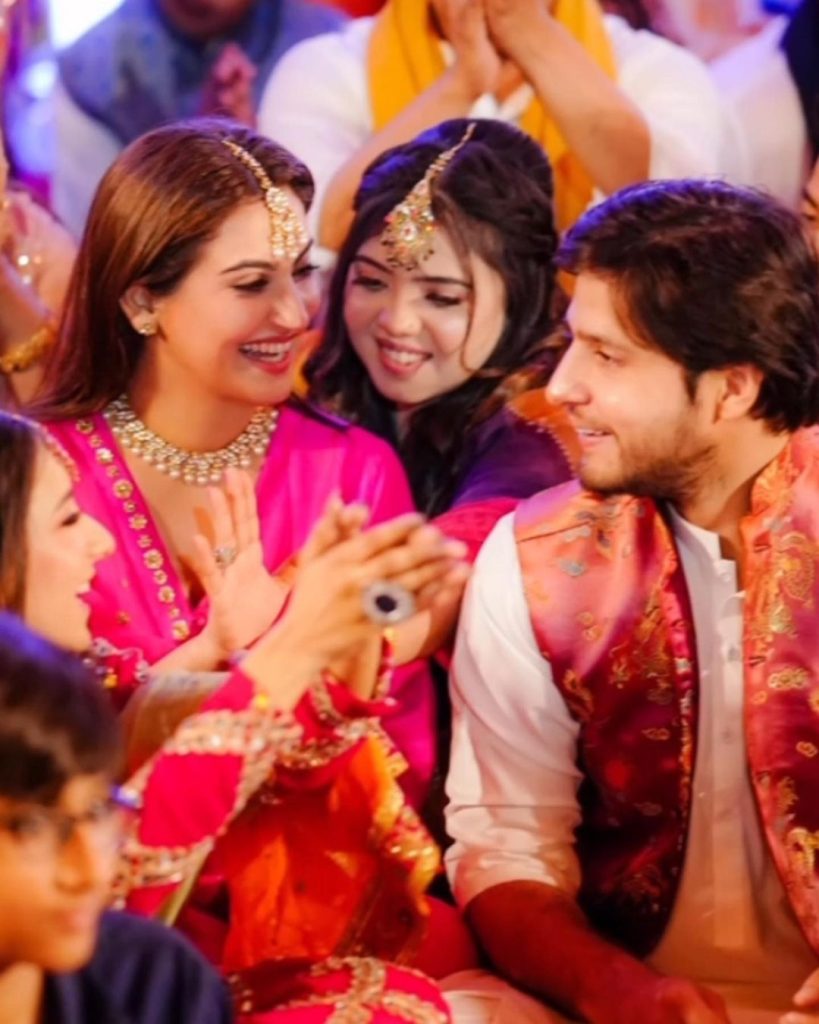 Hiba Bukhari And Arez Ahmed's Beautiful Pictures From A Family Wedding