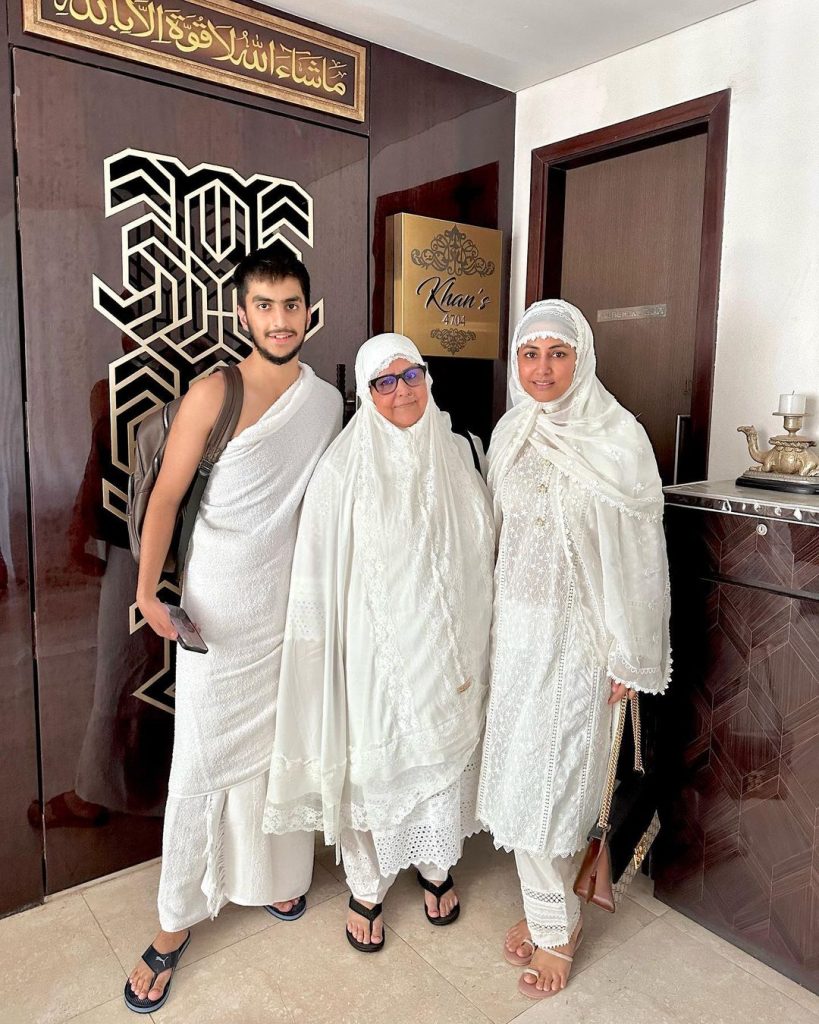 Bigg Boss Famed Star Hina Khan Performs Umrah