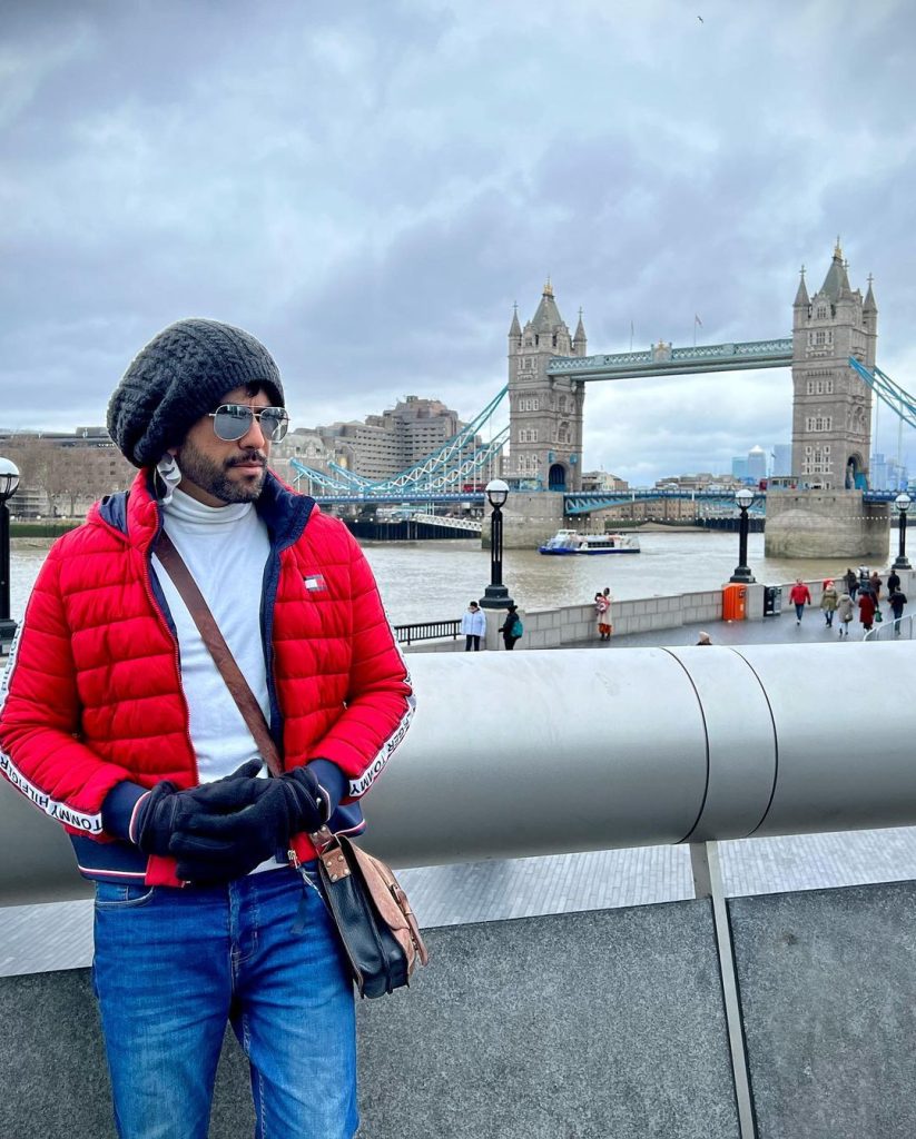 Junaid Khan Looks Dashing On His London Trip