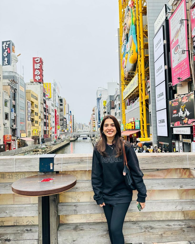 Mansha Pasha New Adorable Pictures From Japan