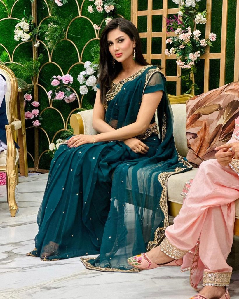Fiza Ali's Tips For Buying Eastern Wear From Landa Bazar