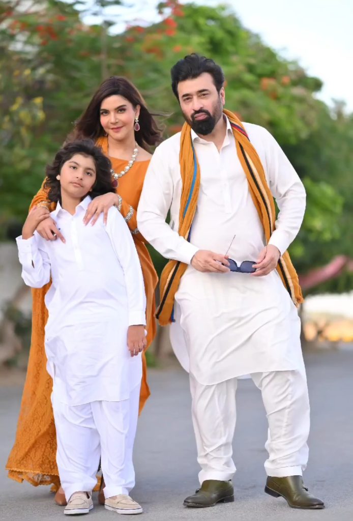 Nida Yasir And Yasir Nawaz Beautiful Pictures From Eid Day 2