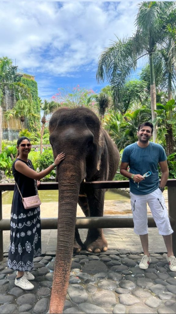 Sunita Marshall And Hassan Ahmed Visit A Zoo In Bali