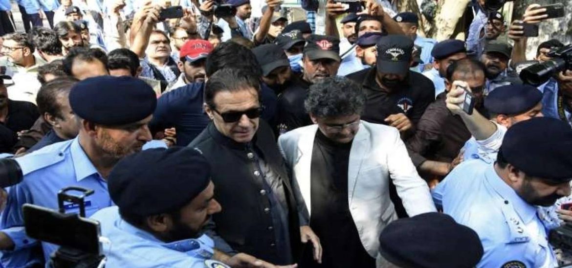 PTI Leader Imran Khan Arrested By Rangers Outside IHC
