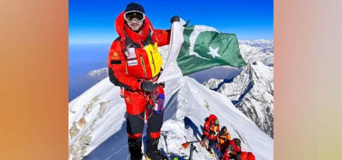 Proud Moment! Pakistani Mountaineer Shehroze Kashif Achieve Another Milestone