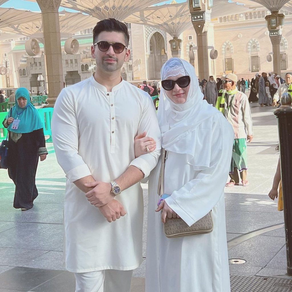 Aiman Khan and Muneeb Butt Pictures From Masjid E Nabwi