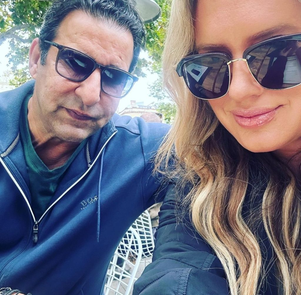 Wasim Akram New Adorable Family Pictures from Sydney, Australia