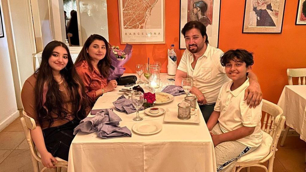 Javeria And Saud Had A Beautiful Mother's Day Dinner With Kids