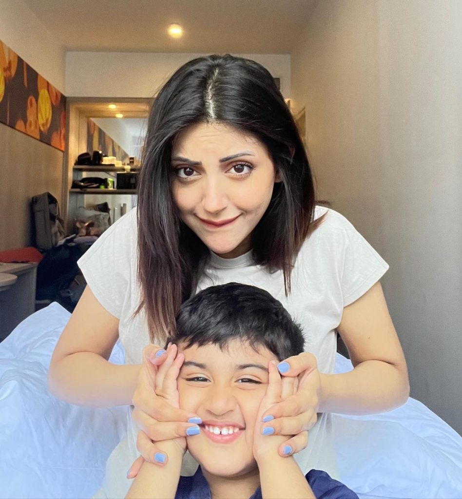 Moomal Khalid's Latest Beautiful Family Pictures From Malaysia