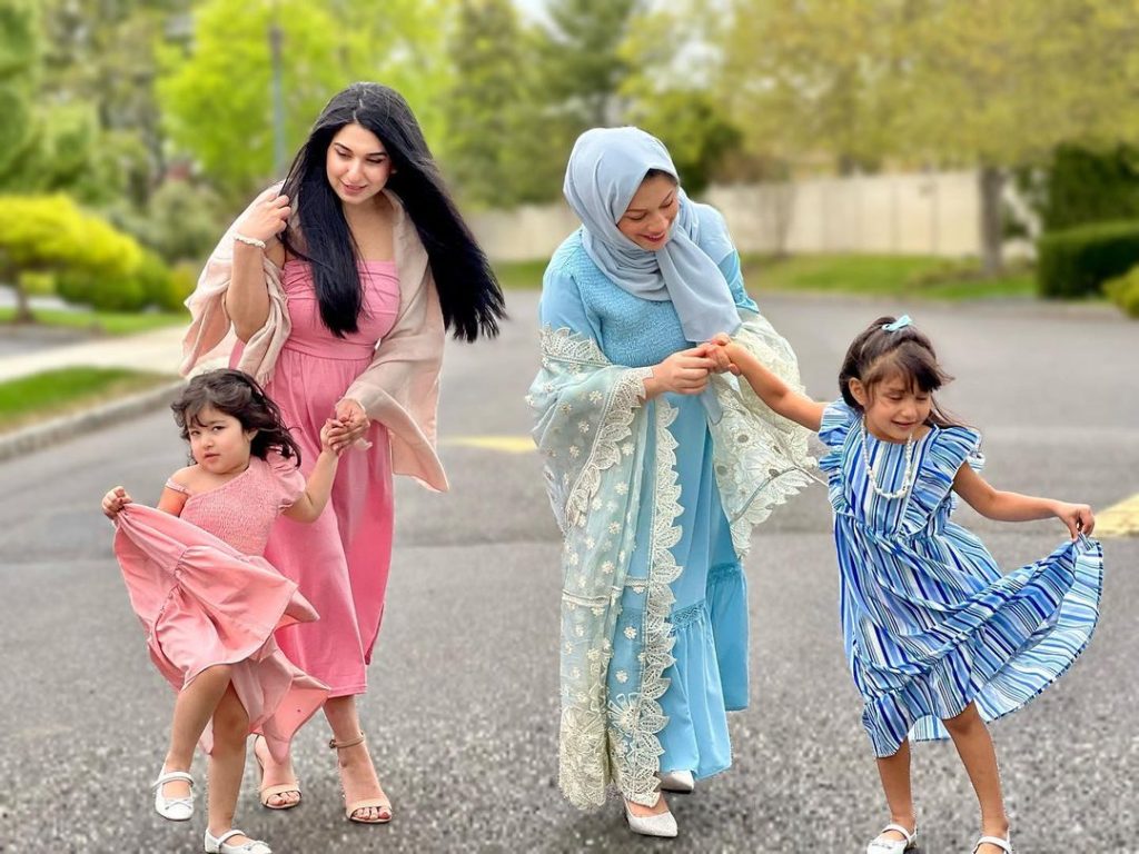 Sidra Batool With Her Beautiful Daughters In New York