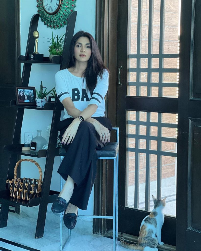 Zhalay Sarhadi Shares Pictures From Her Trip To Chicago