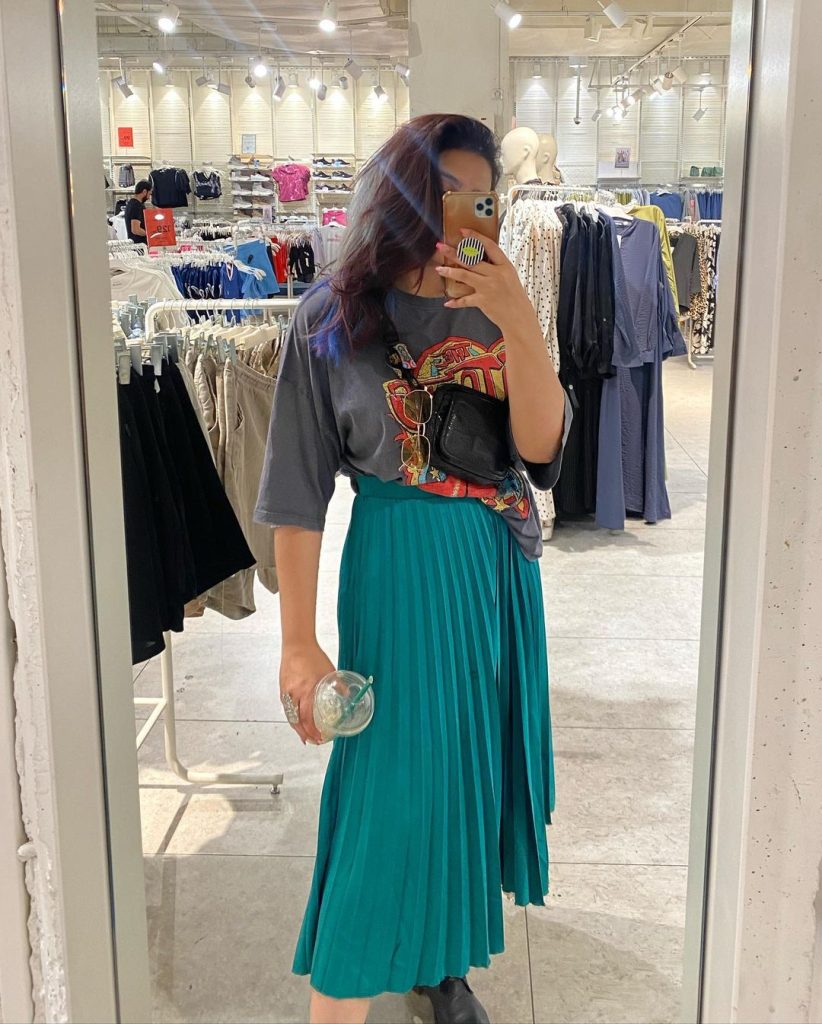 Gorgeous Zara Noor Abbas in Turkey For Eid With Family