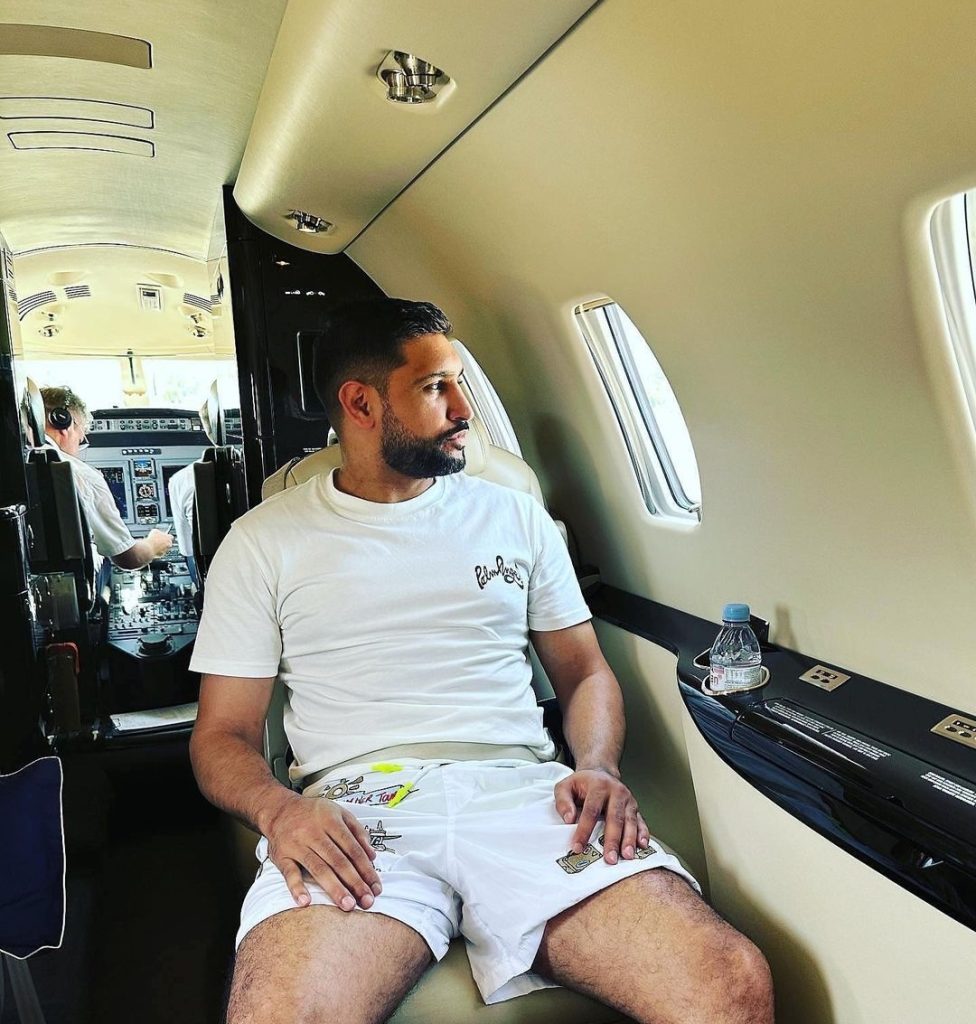 Amir Khan and Faryal Makhdoom Post Pictures From Mykonos Island, Greece