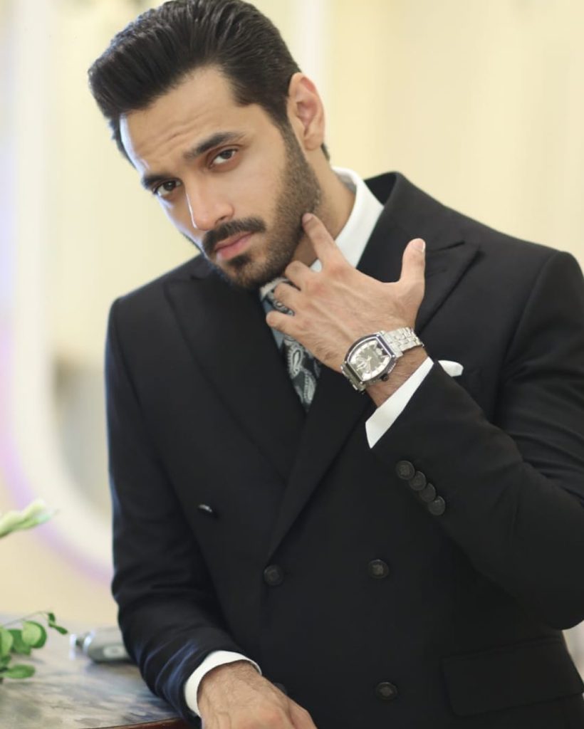 Hamza Ali Abbasi Validates Wahaj Ali's Superstar Status