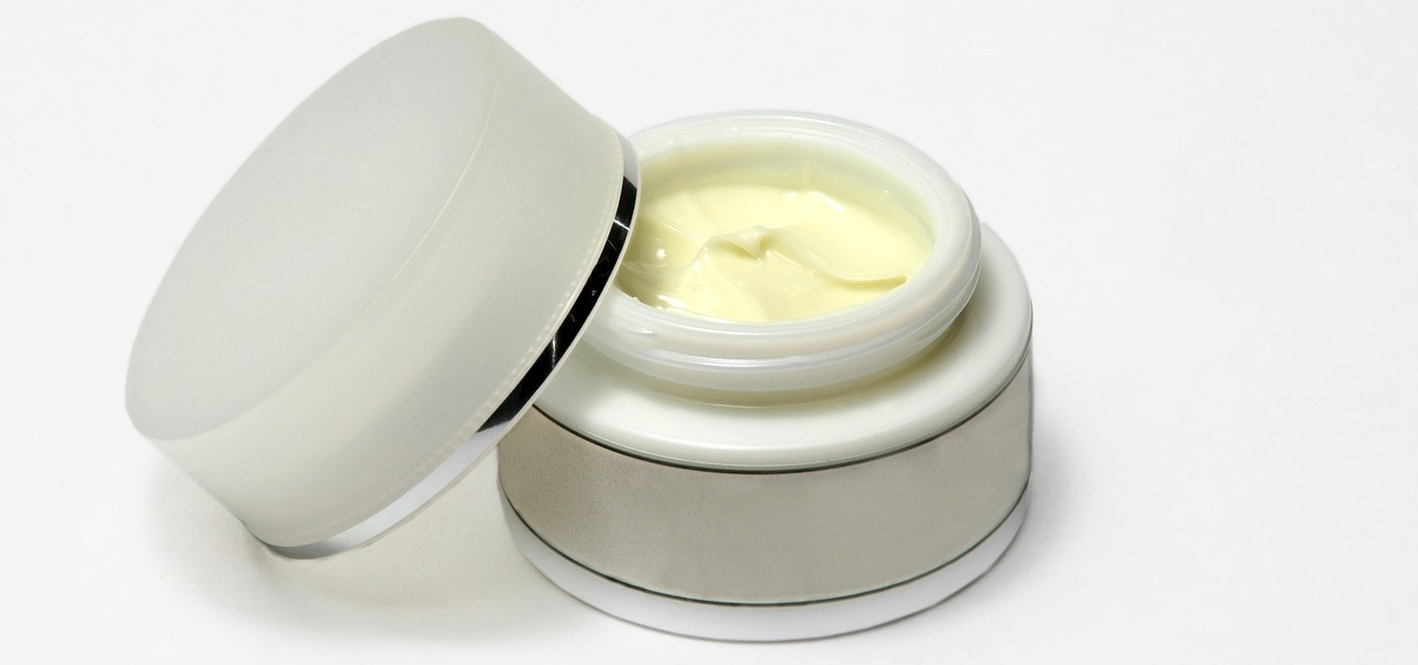 Best Whitening Creams In Pakistan