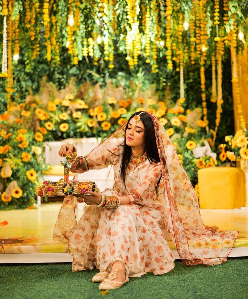 Tiktokers Laraib Khalid And Zarnab Fatima Mayun-Mehendi Pictures