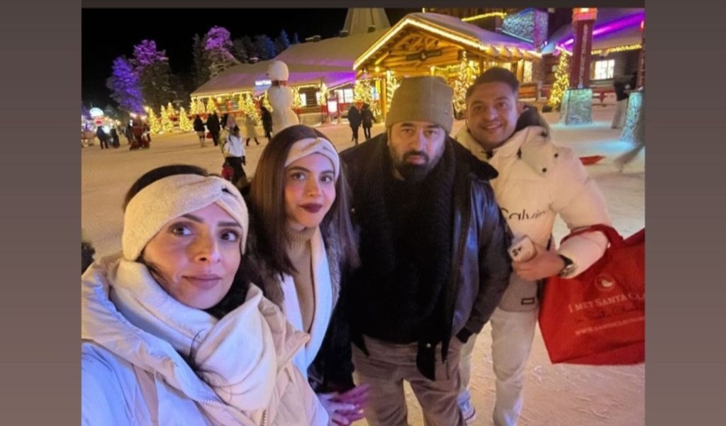 Nida Yasir & Yasir Nawaz Enjoying Christmas Happenings In Finland
