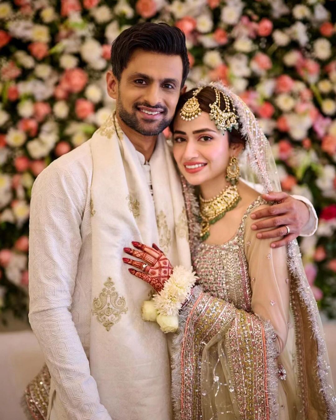 Shoaib Malik and Sana Javed Surprise Wedding!’s