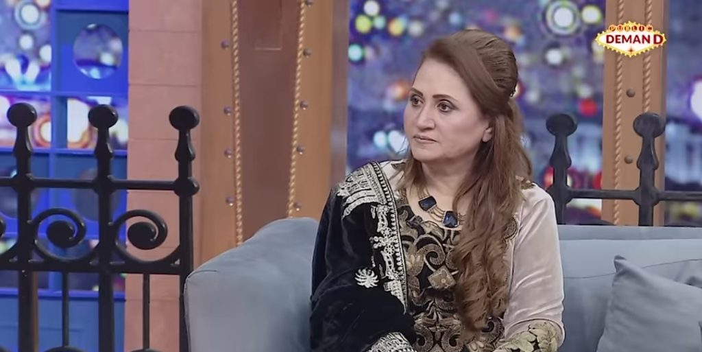 Asma Abbas On Cosmetic Surgery And Designer Dresses